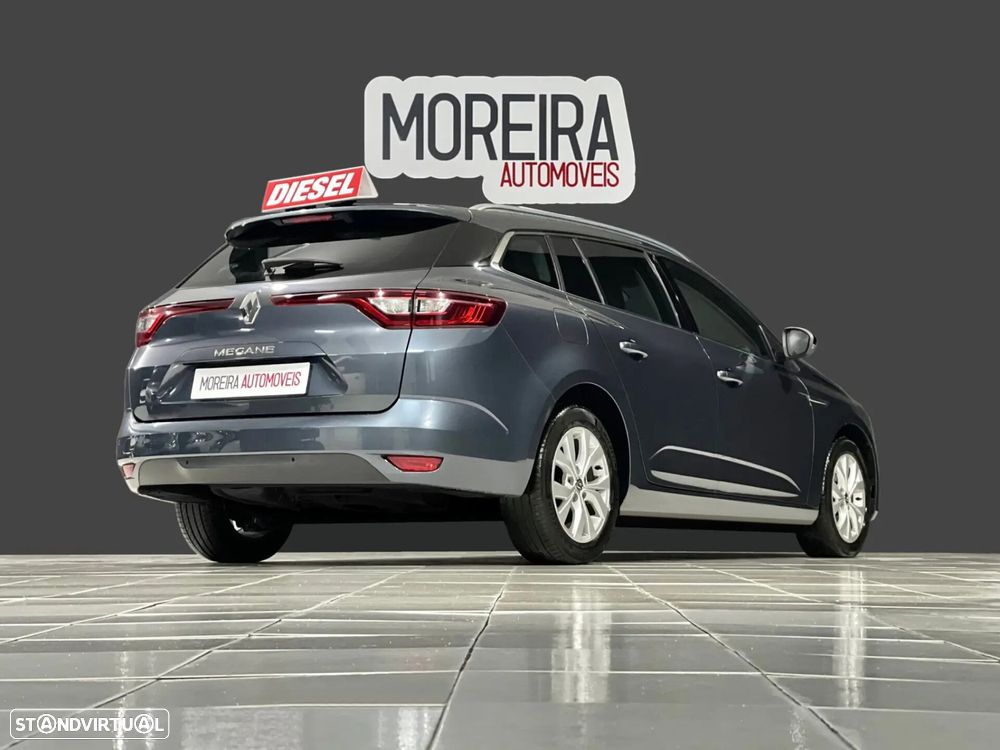 Renault Mégane Sport Tourer - 3
