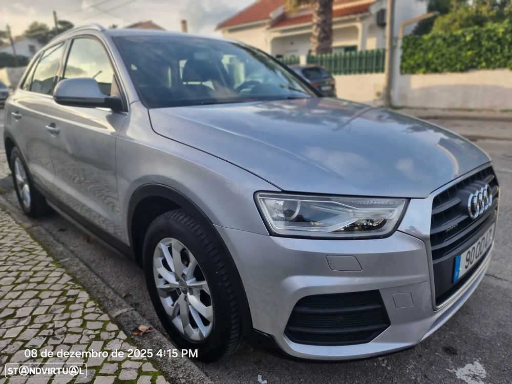 Audi Q3 2.0 TDI S-line S tronic - 1