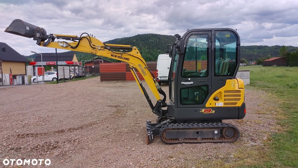 New Holland E19C - 10