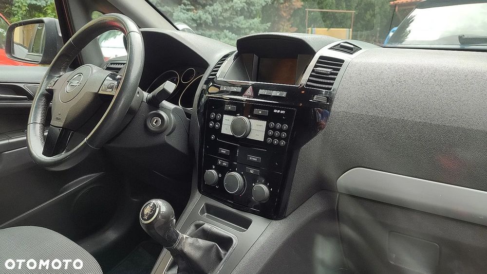 Opel Zafira 1.8 Family - 22