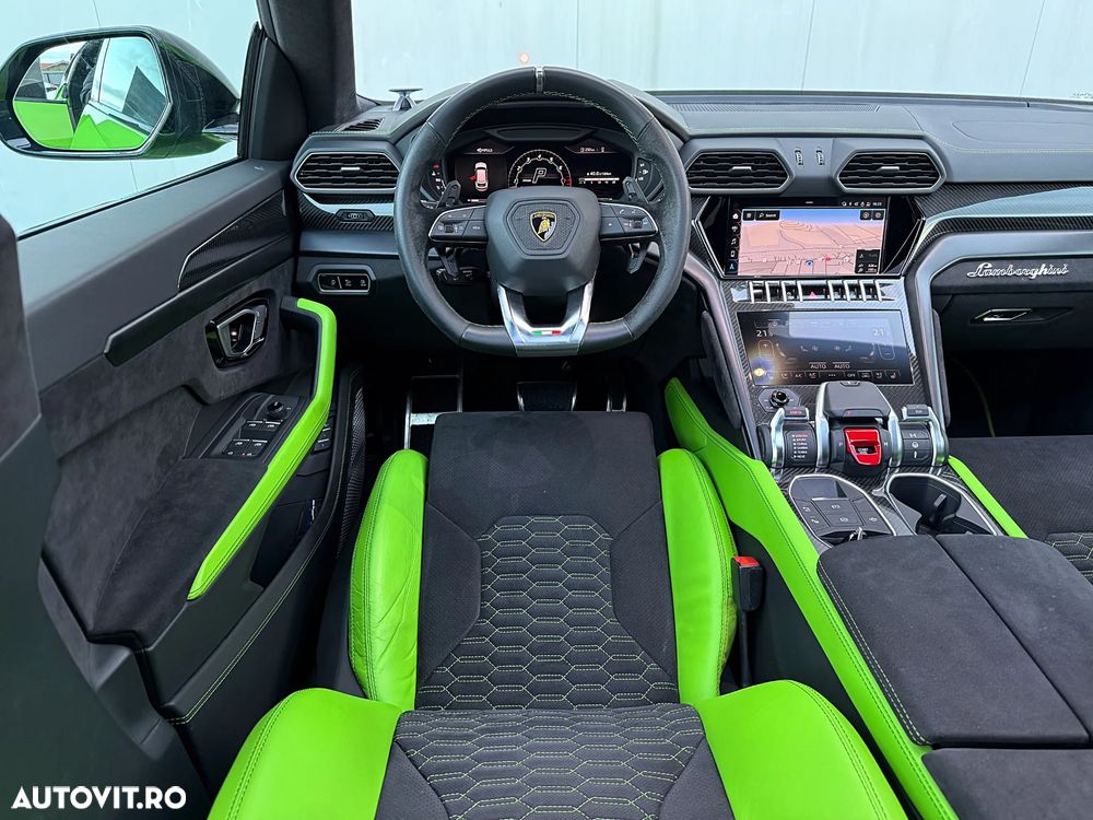 Lamborghini URUS - 20