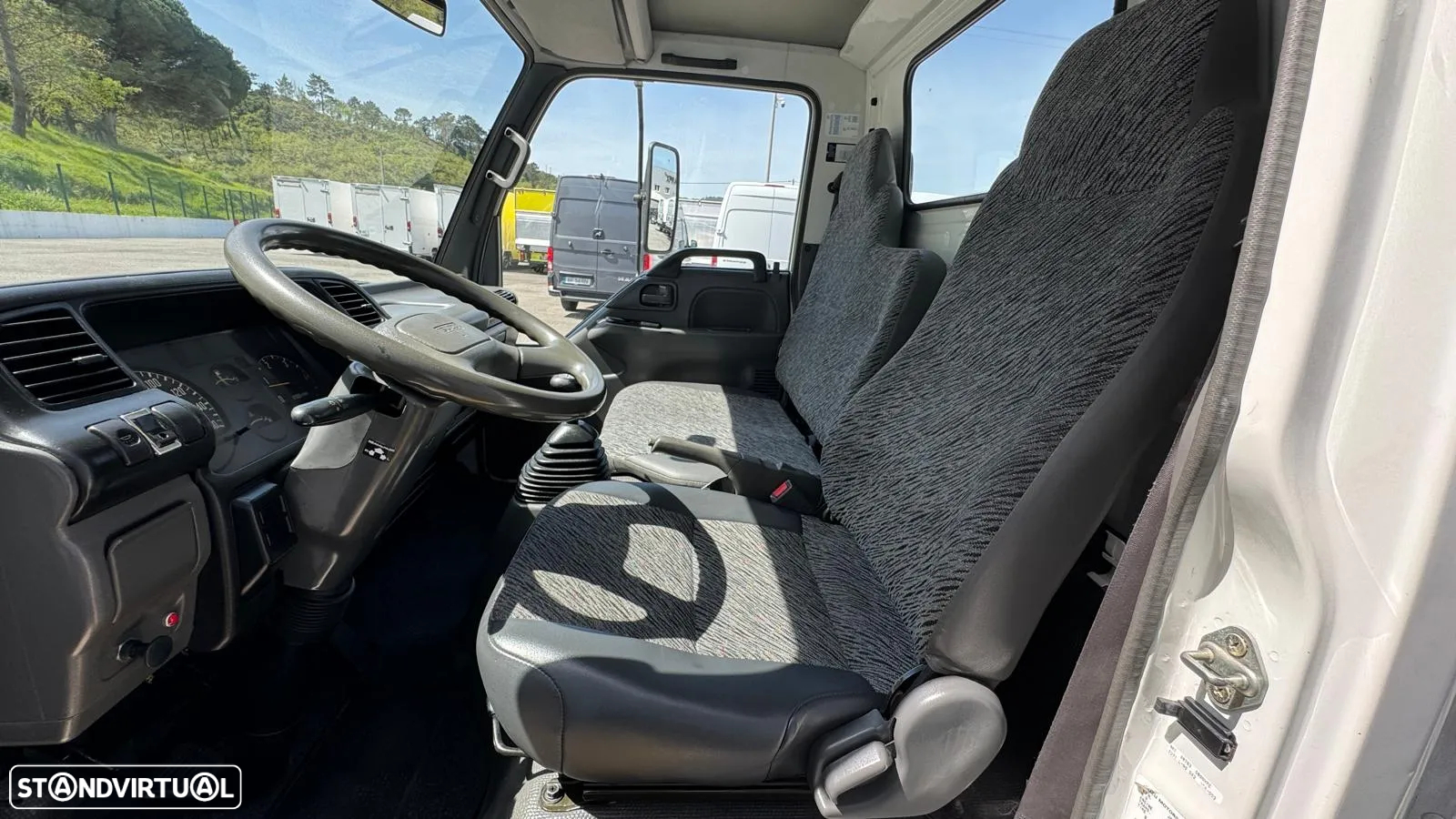 Isuzu NKR 77L-5D C/ Cesto elevatório - 25
