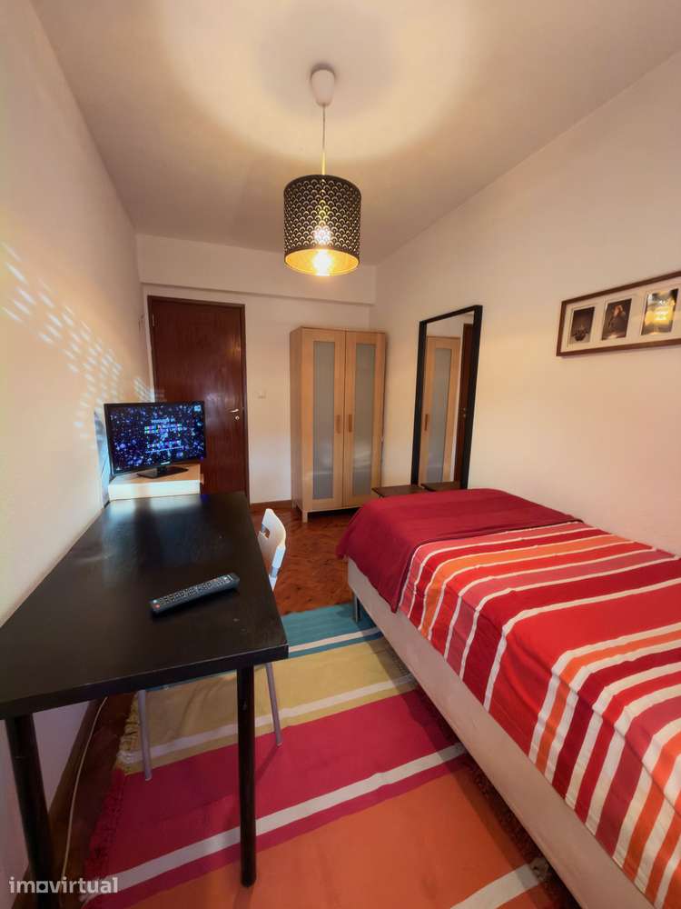 QUARTO A RAPAZ OLIVAIS LISBOA - Grande imagem: 4/7
