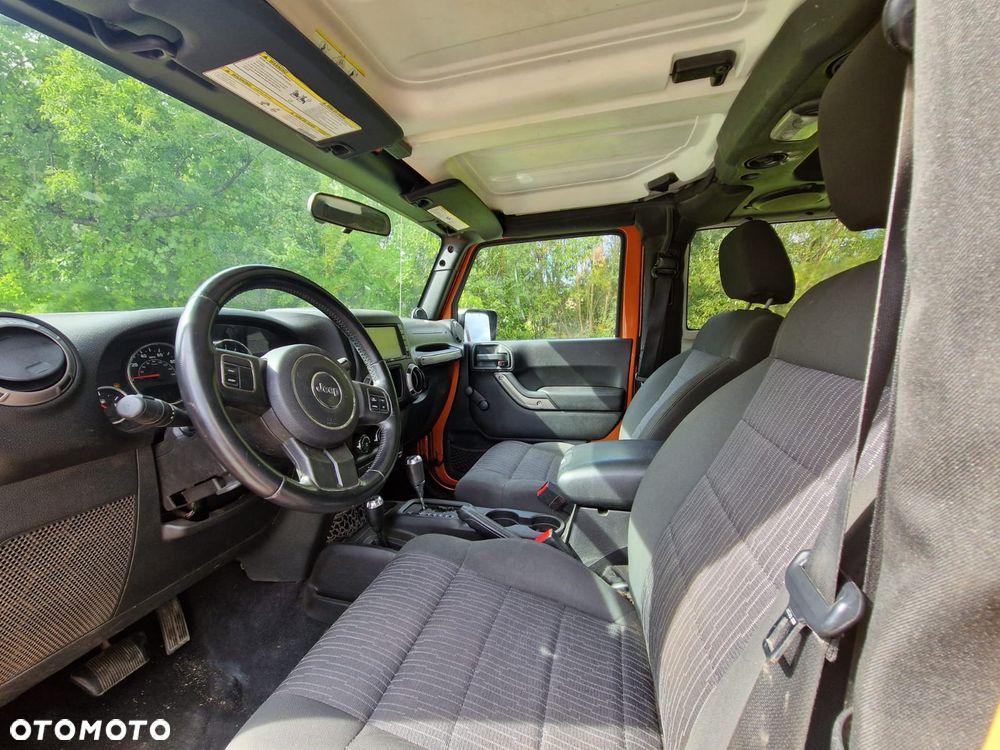 Jeep Wrangler - 6
