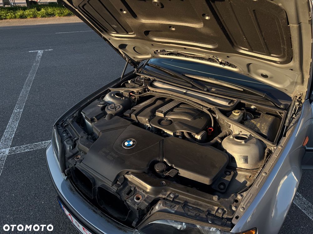 BMW Seria 3 316i - 21