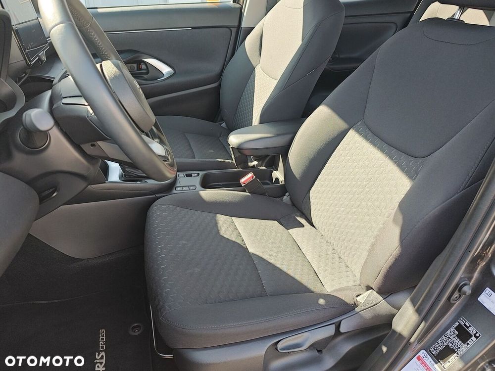Toyota Yaris Cross - 14