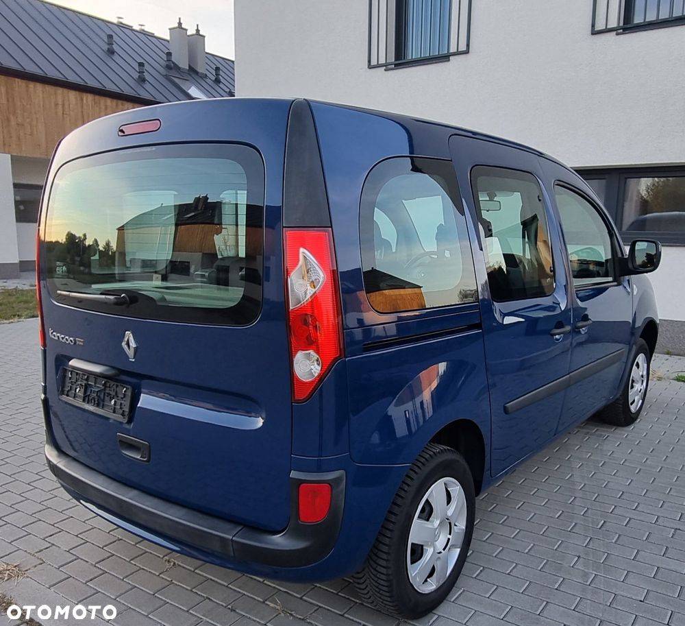 Renault Kangoo 1.6 8V 90 Happy Family - 5