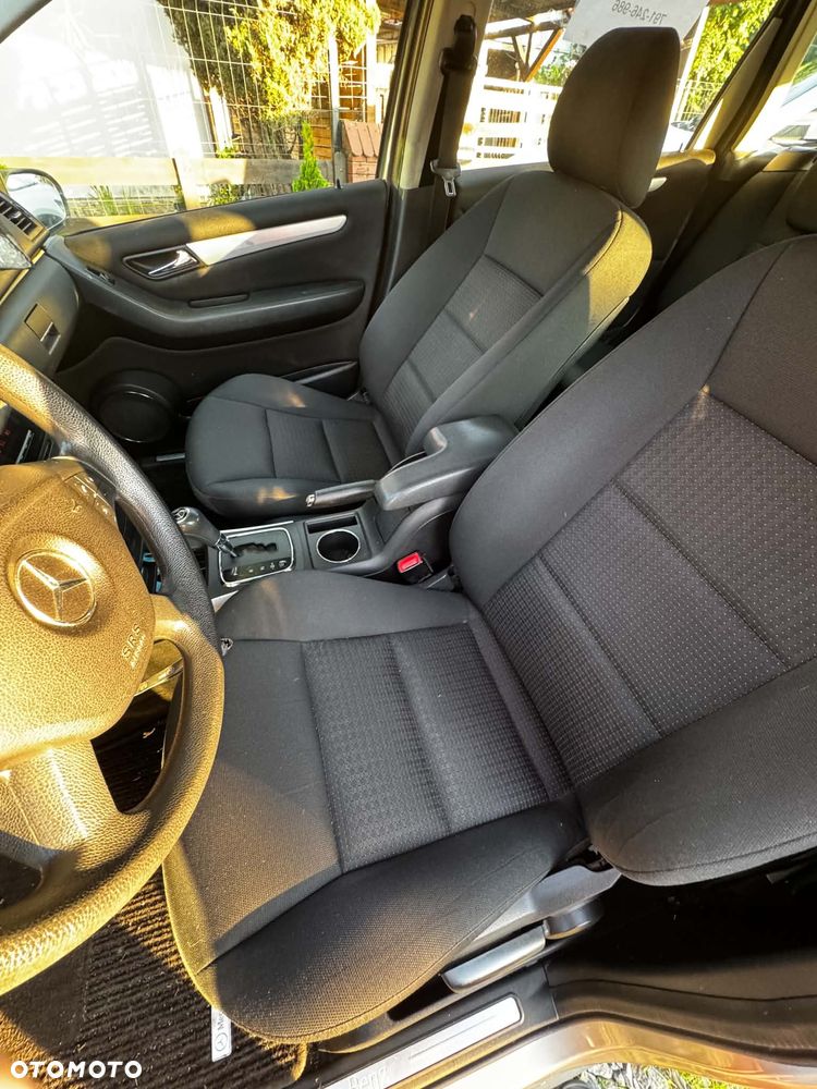 Mercedes-Benz Klasa B 180 CDI Autotronic - 9