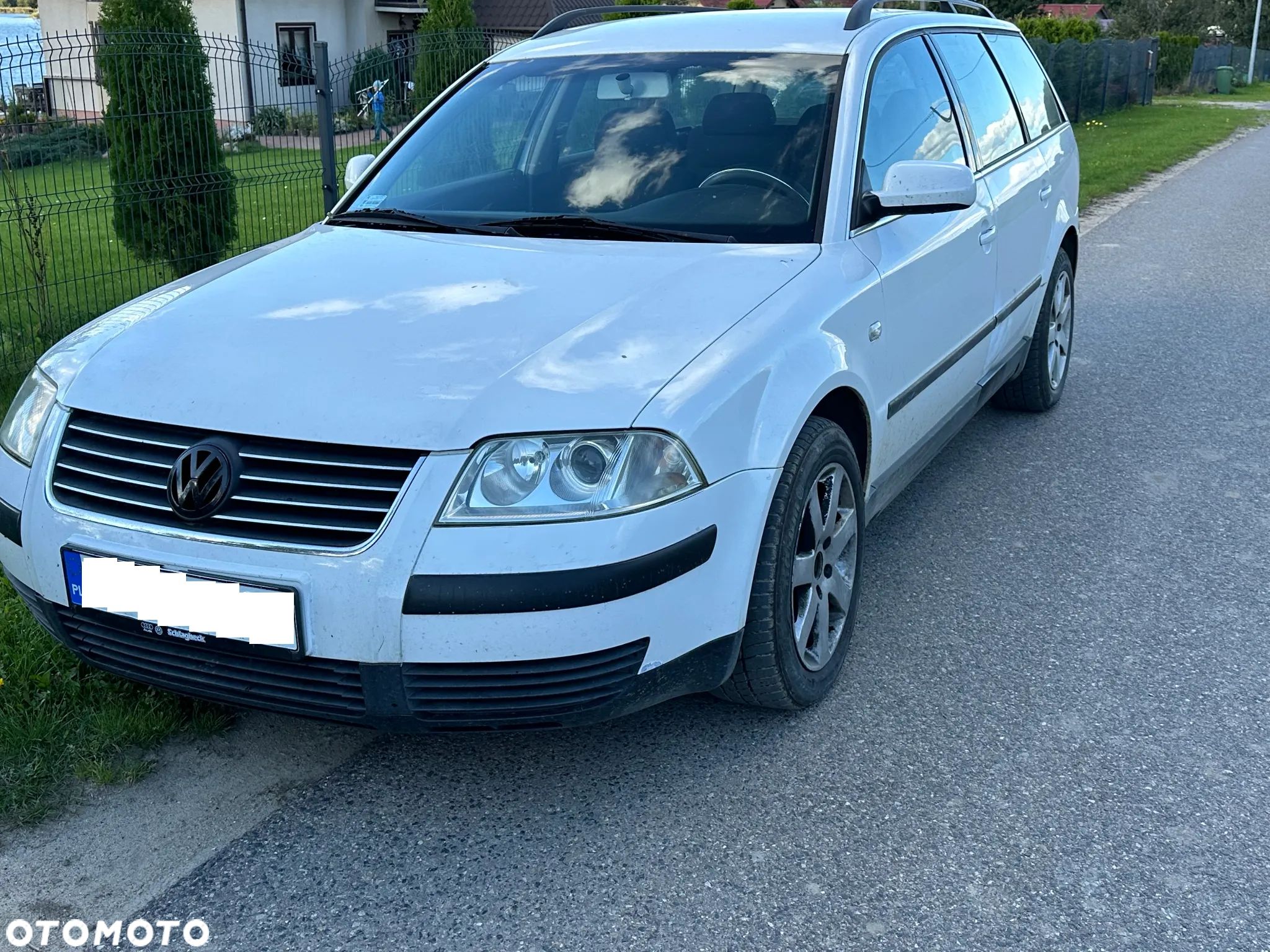 Volkswagen Passat - 1
