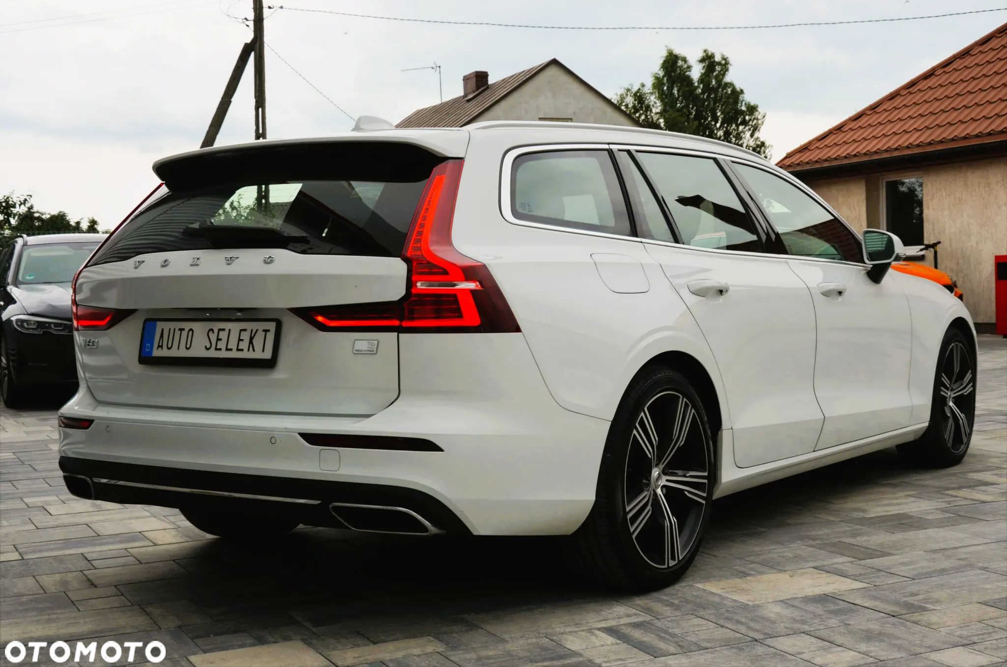 Volvo V60 T6 AWD Recharge Geartronic Inscription Expression - 6