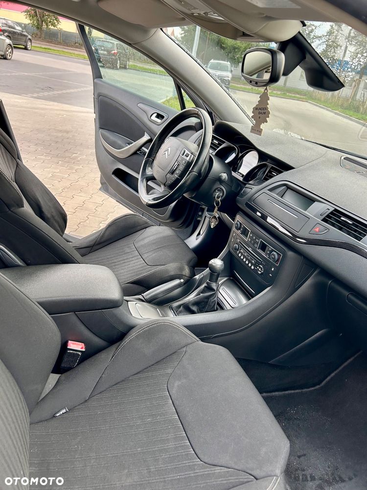 Citroën C5 1.6 HDi Attraction - 16