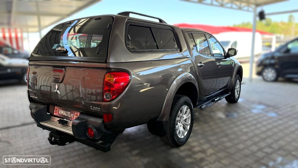 Mitsubishi L200 2.4 DI-D CD Instyle Strakar 4WD - 20