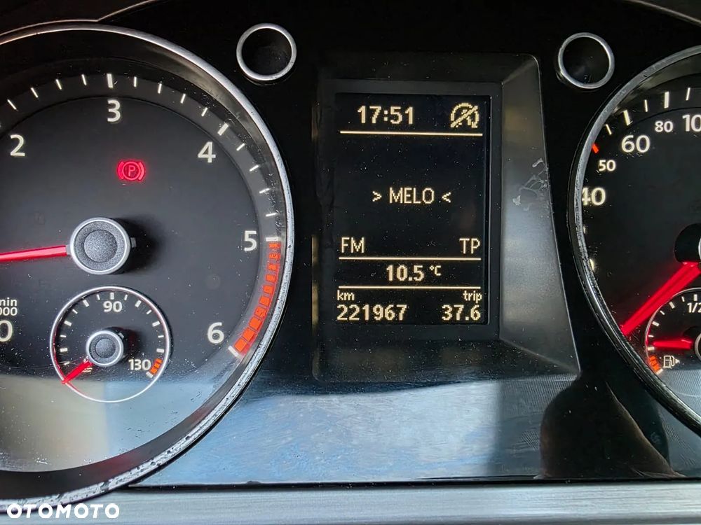 Volkswagen Passat 1.6 TDI Comfortline - 18