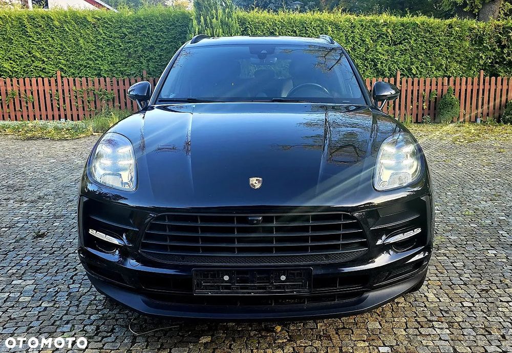 Porsche Macan Standard - 2