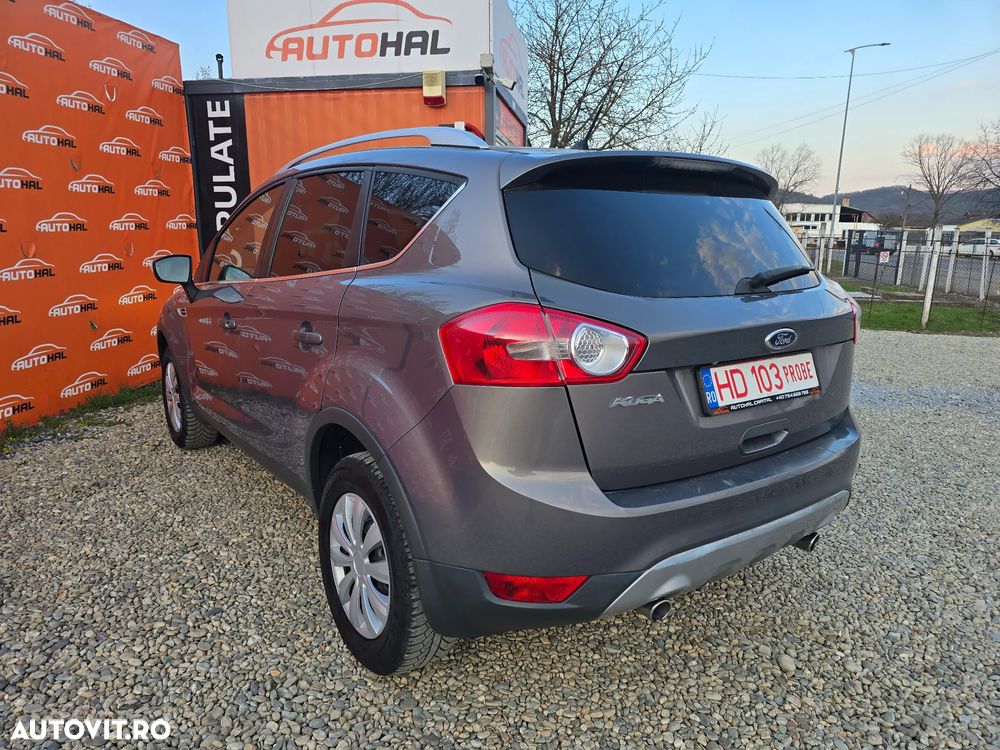 Ford Kuga 2.0 TDCi 4x4 Titanium - 4