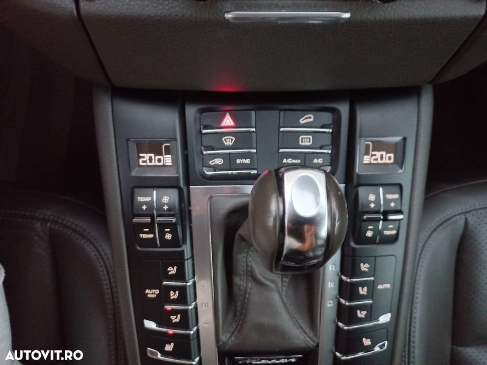 Porsche Macan 3.0 PDK S - 30