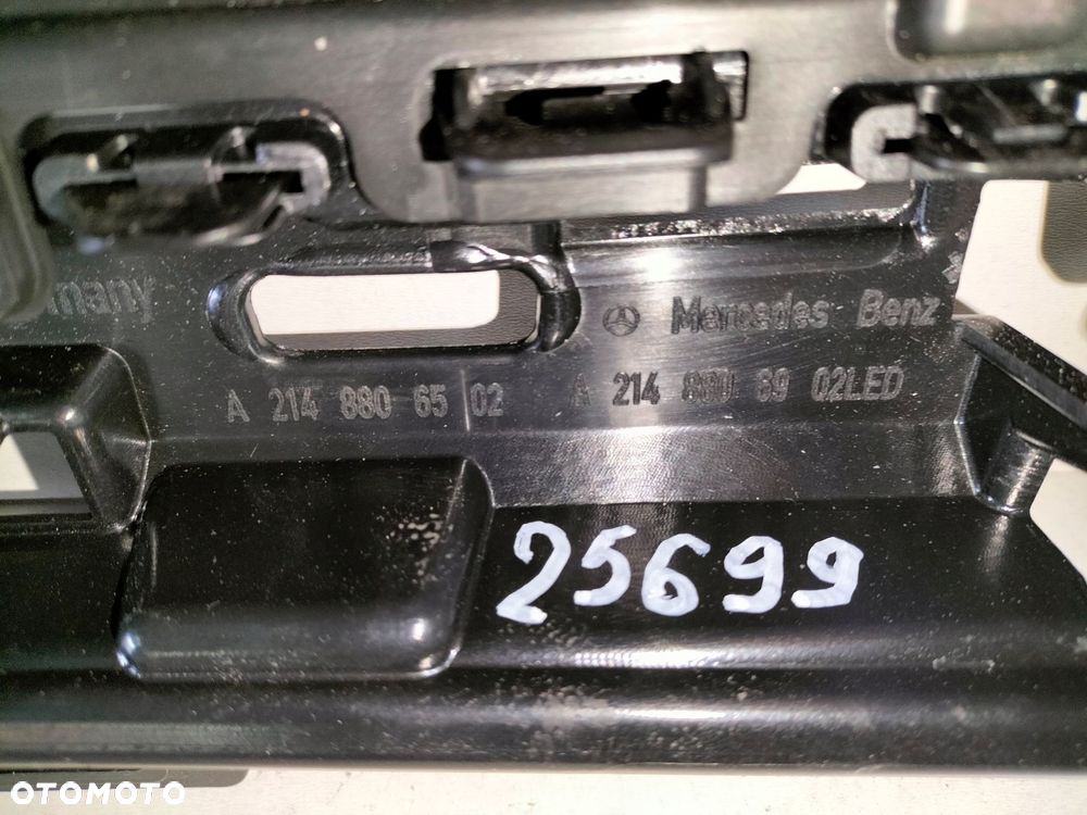 atrapa kratka mercedes e klasa w214 22- 63 amg - 12