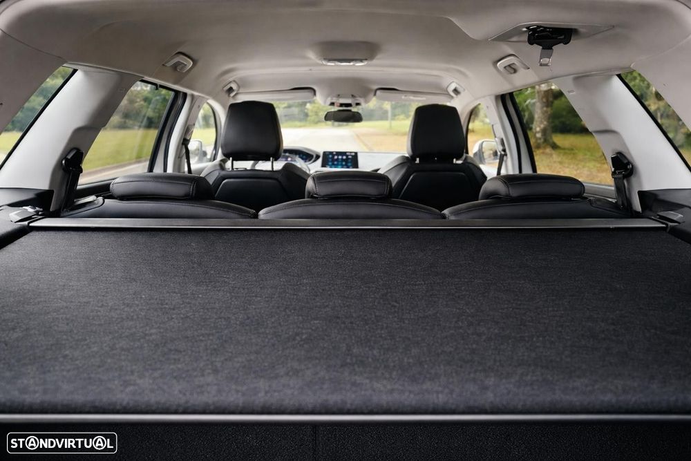 Peugeot 5008 1.5 BlueHDi Allure Pack EAT8 - 25