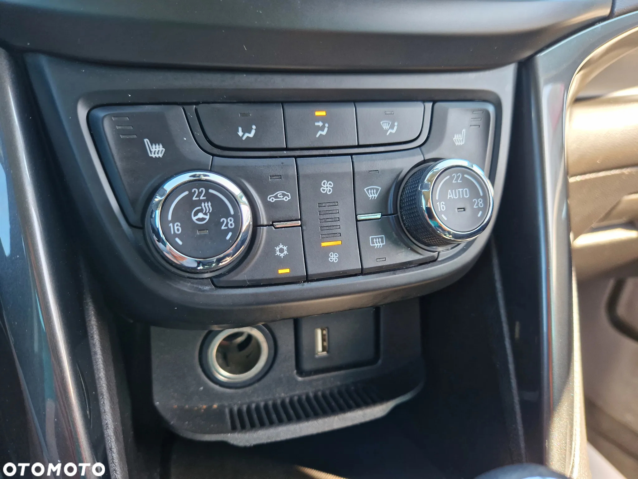 Opel Zafira Tourer 2.0 CDTI Automatik Edition - 25