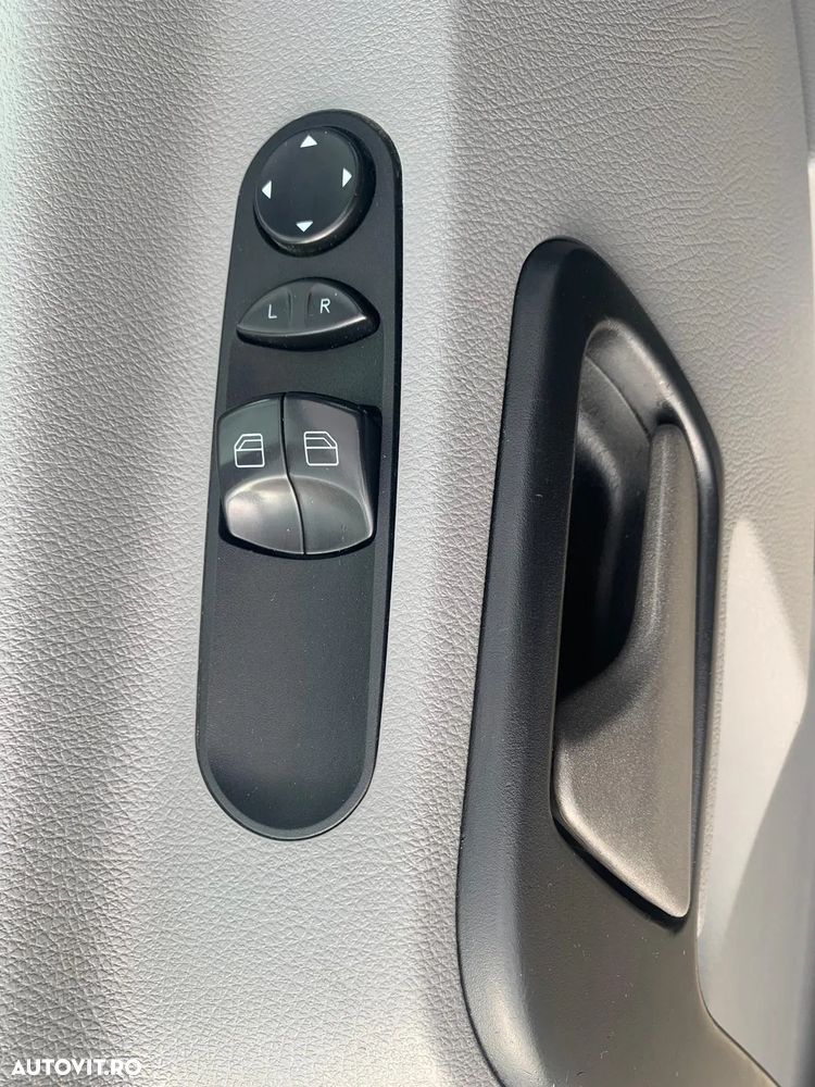 Mercedes-Benz Sprinter - 13