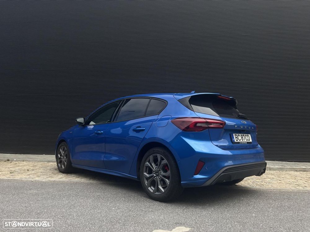 Ford Focus 1.0 EcoBoost MHEV ST-Line X - 26