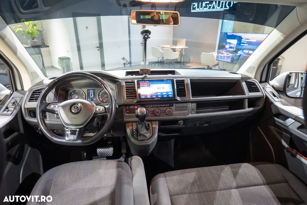 Volkswagen Caravelle - 12