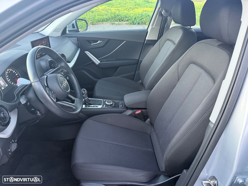 Audi Q2 30 TDI S tronic design - 12