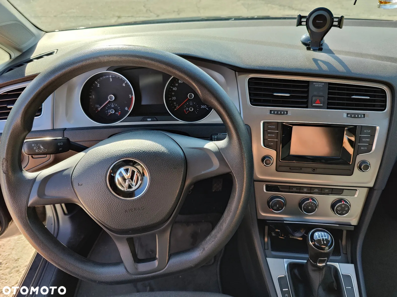 Volkswagen Golf - 15