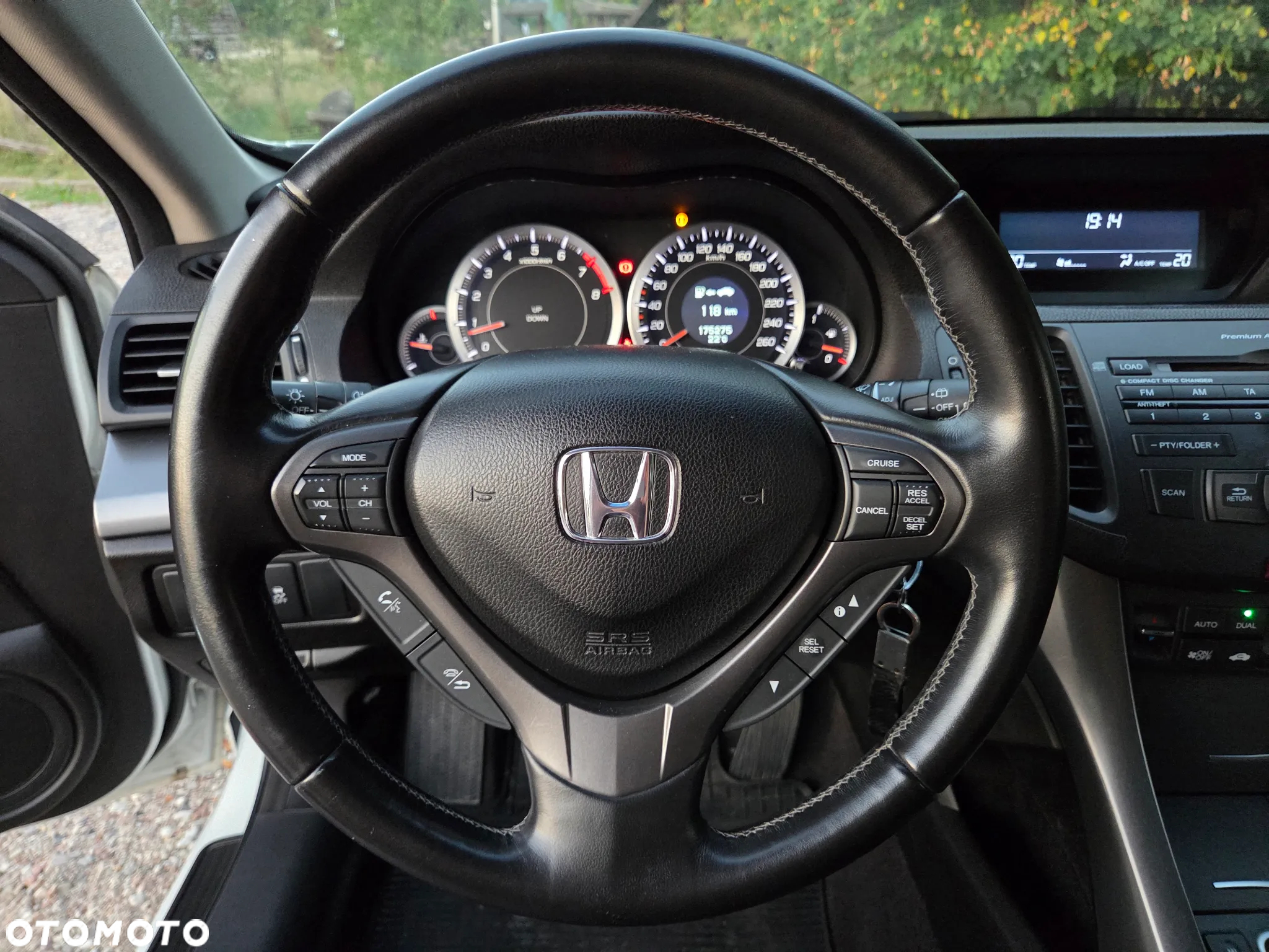 Honda Accord 2.0 Lifestyle - 22