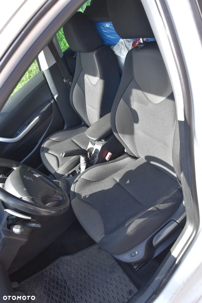 Peugeot 308 - 14