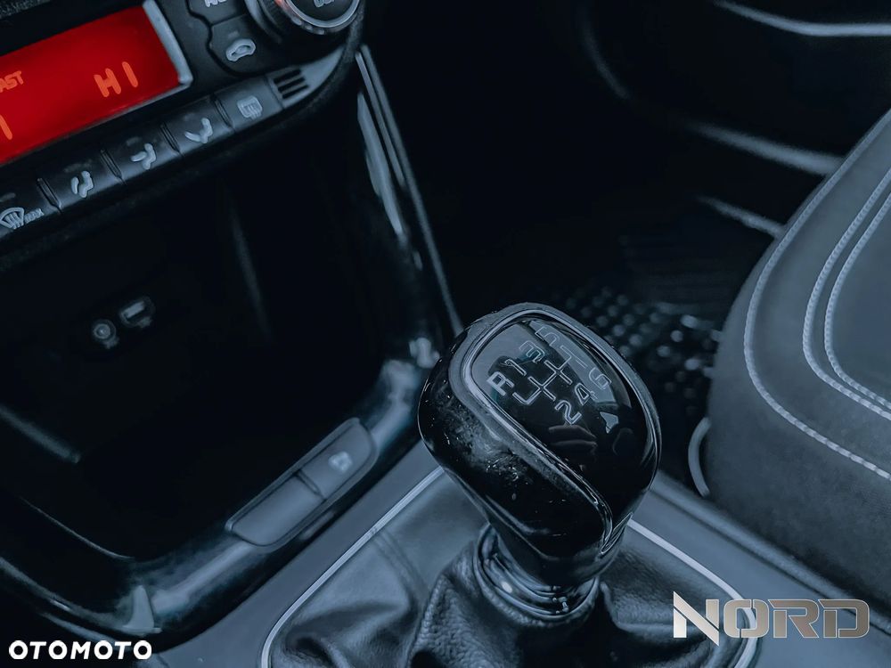 Kia Ceed 1.6 CRDi M - 22