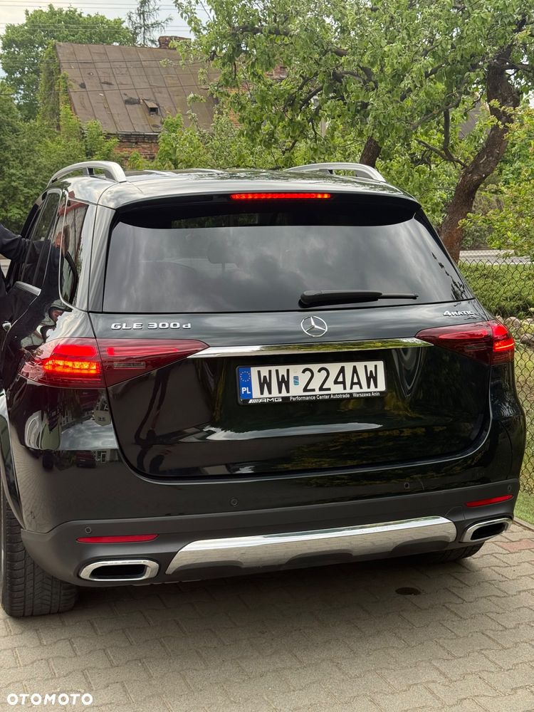 Mercedes-Benz GLE 300 d 4-Matic - 13