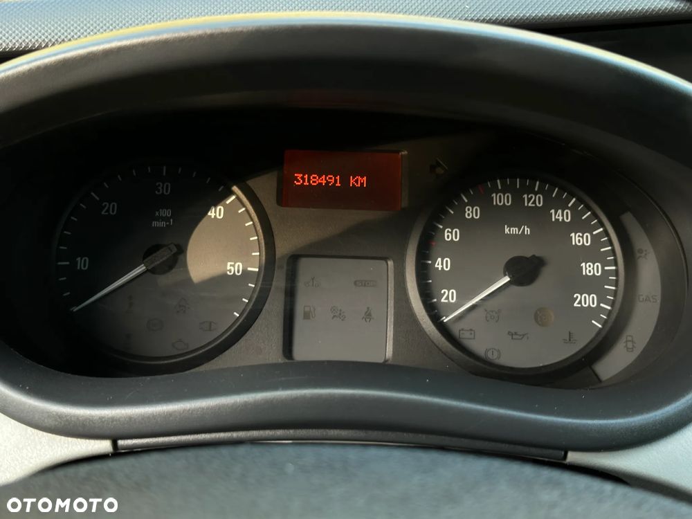 Opel VIVARO L1H1 - 11