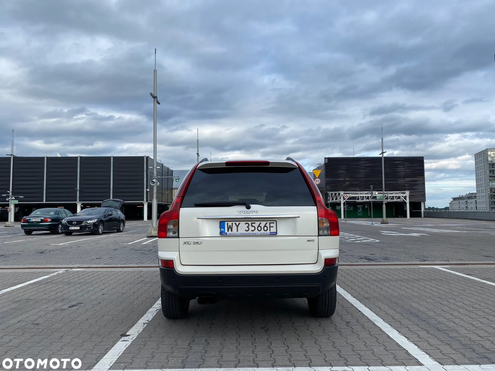 Volvo XC 90 D5 Executive - 8
