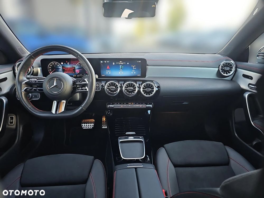 Mercedes-Benz CLA 220 4Matic 8G-DCT Edition AMG Line - 16