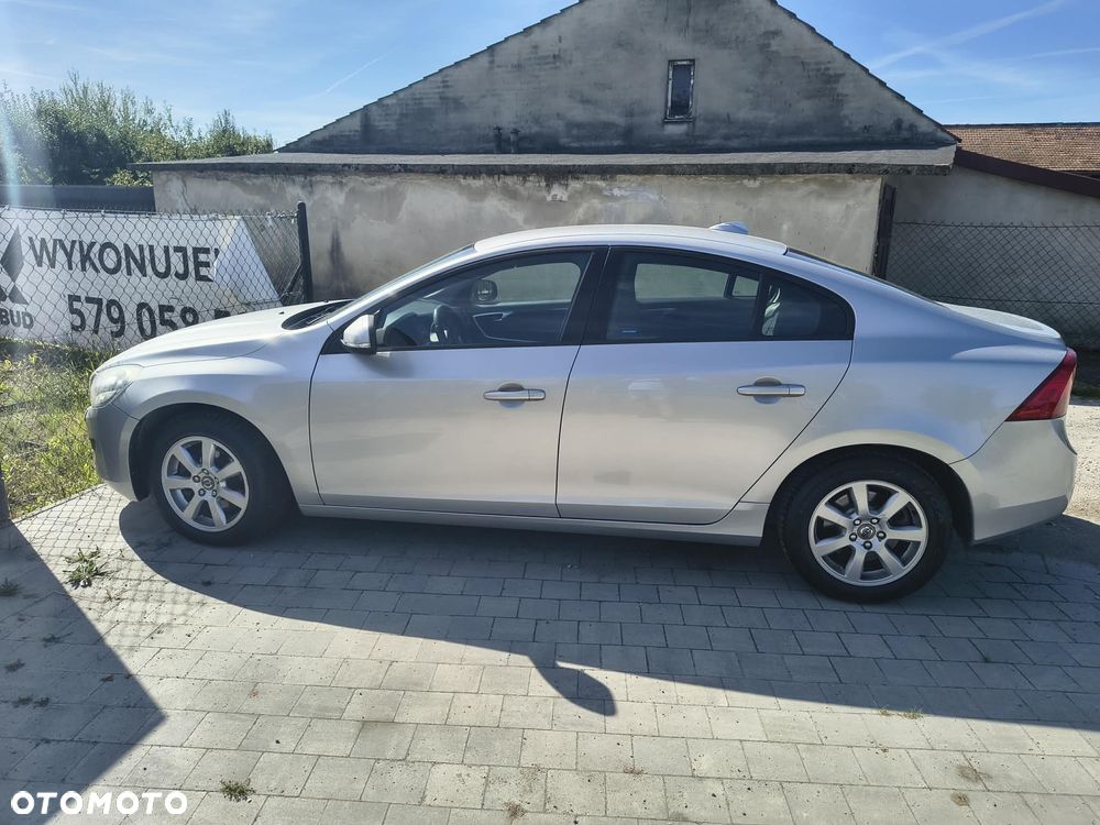 Volvo S60 D4 Momentum - 2