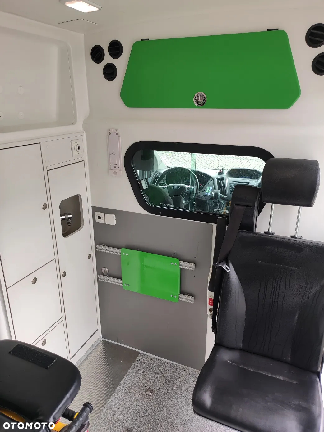 Ford Transit AMBULANS KARETKA - 14