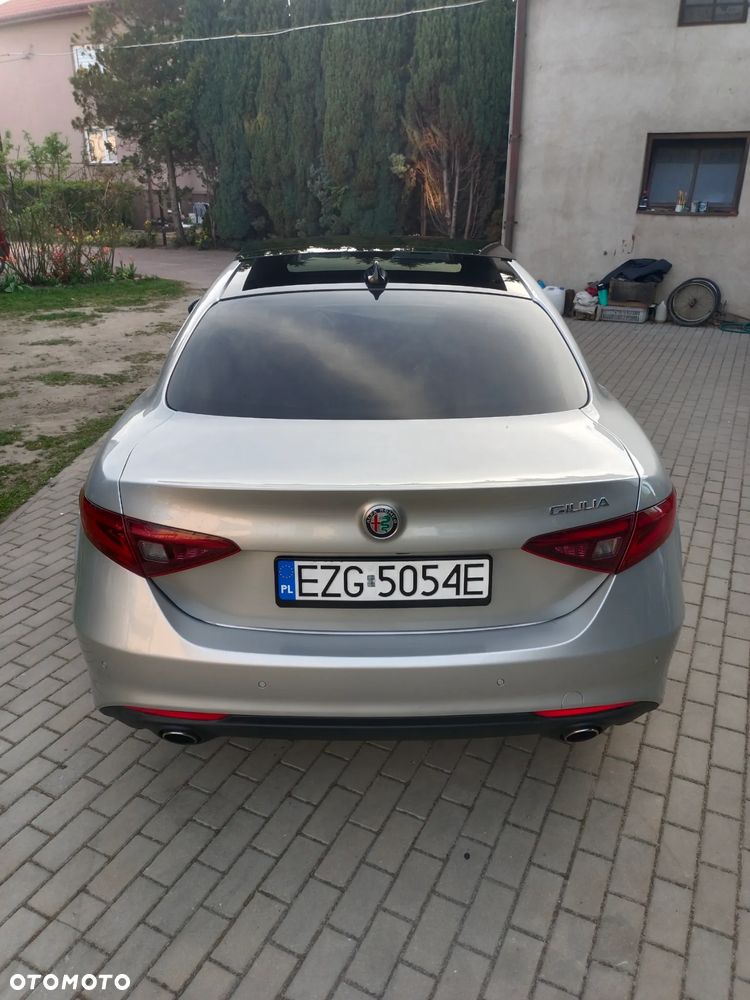 Alfa Romeo Giulia 2.0 Turbo 16V AT8 Veloce Ti - 6