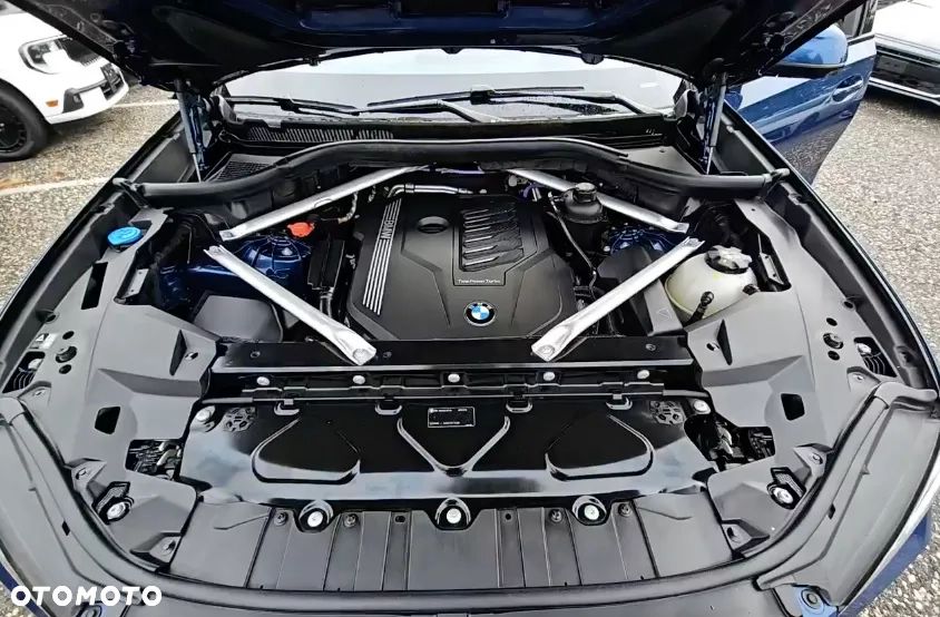 BMW X6 xDrive40i - 13
