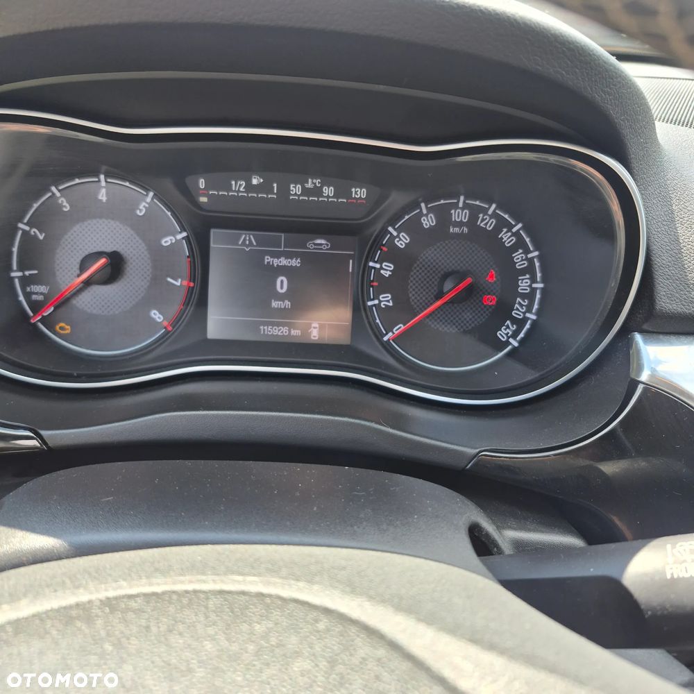 Opel Corsa 1.4 T GSi S&S - 8