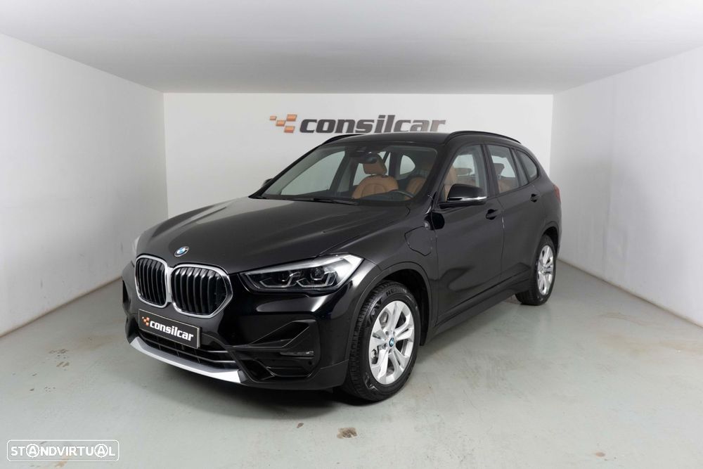 BMW X1 25 e xDrive Corporate Edition - 1