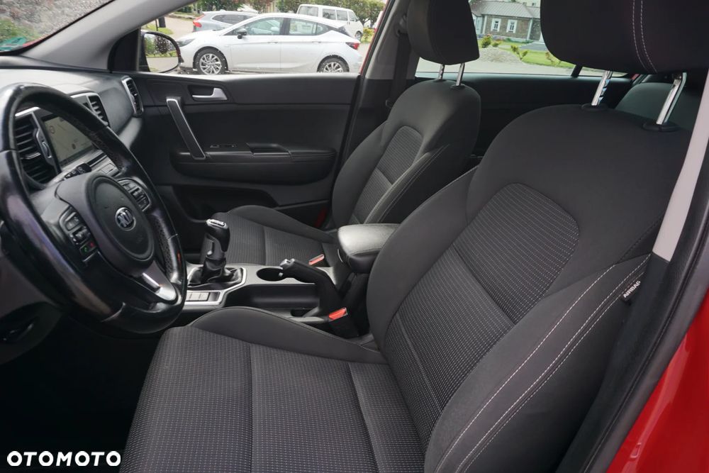 Kia Sportage 1.6 T-GDI 2WD VISION - 19