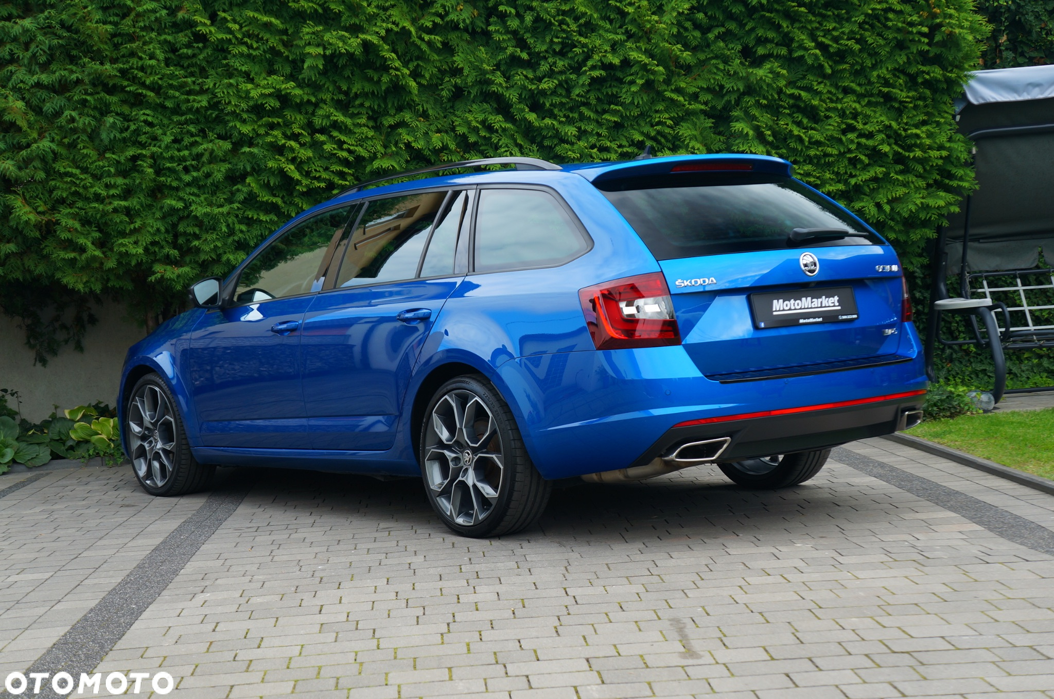 Skoda Octavia Combi 2.0 TDI DSG RS - 20