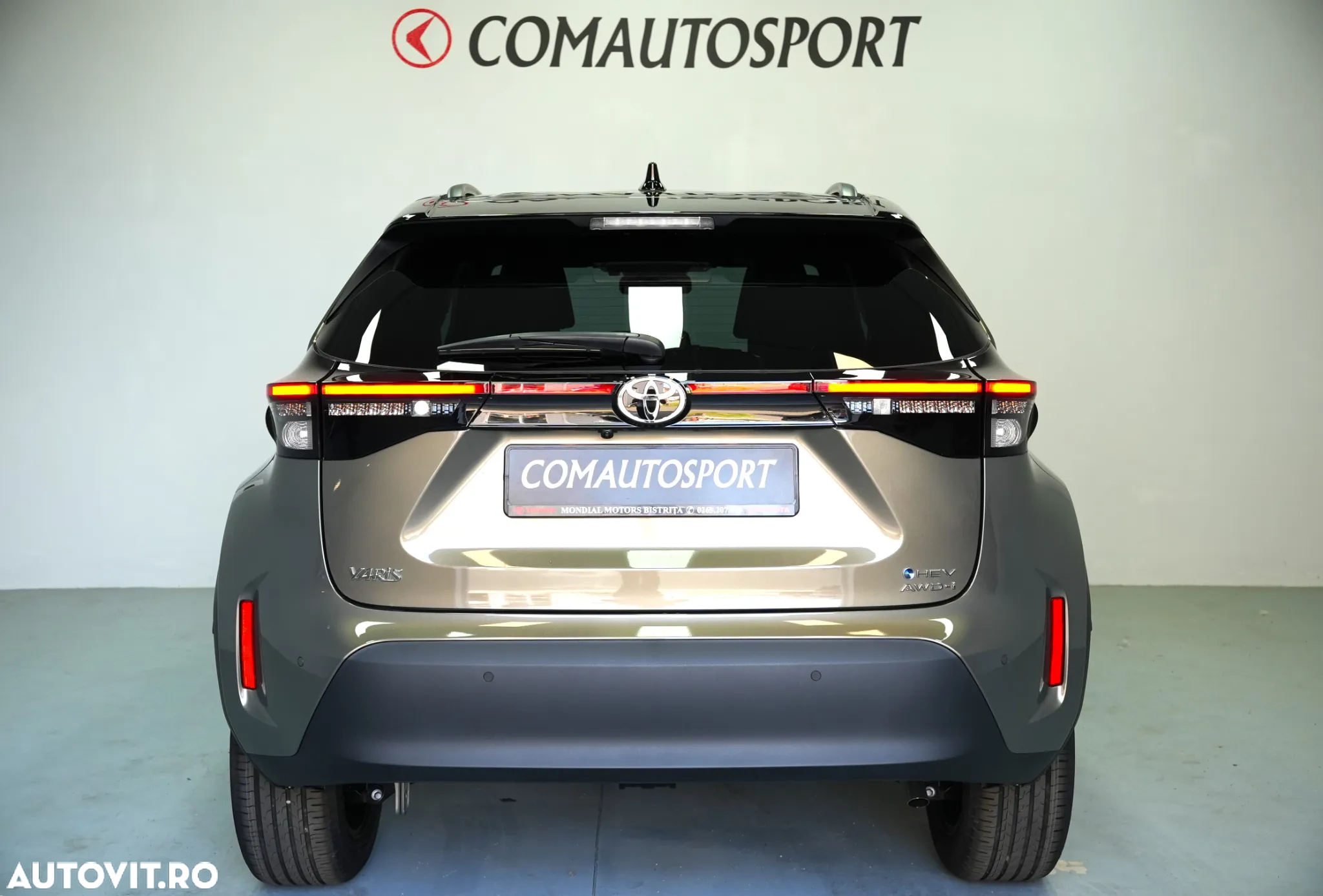 Toyota Yaris Cross 1.5 VVT-i HSD 4x4 Dynamic - 5