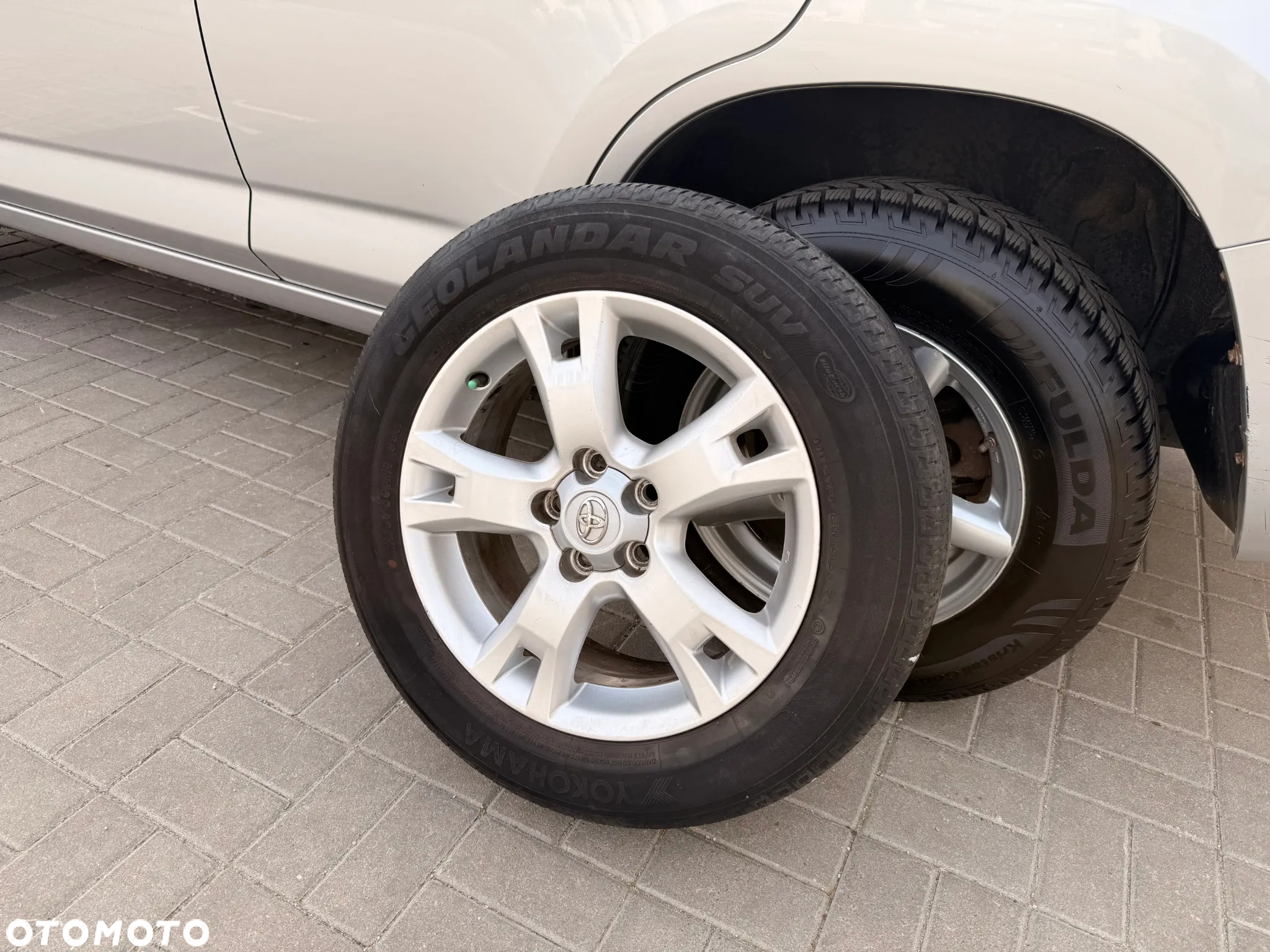 Toyota RAV4 - 23