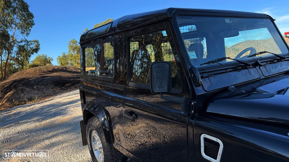 Land Rover Defender 90 2.5 TD5 Metal Top - 8