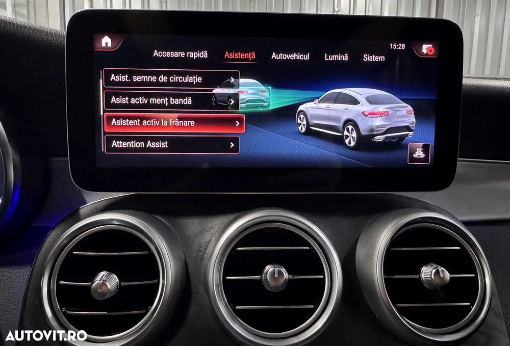 Mercedes-Benz GLC Coupe 300 e 4Matic 9G-TRONIC AMG Line Plus - 38