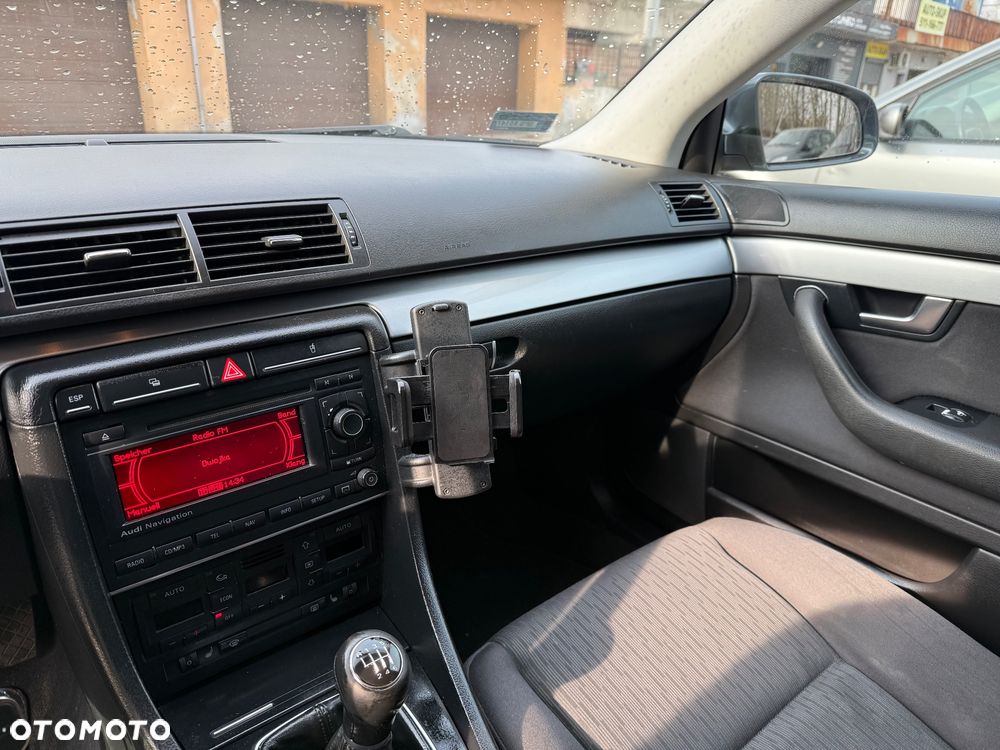 Audi A4 Avant - 16