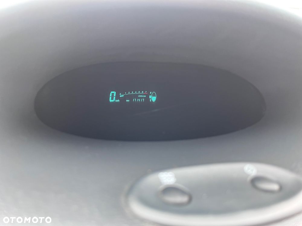 Toyota Yaris - 14