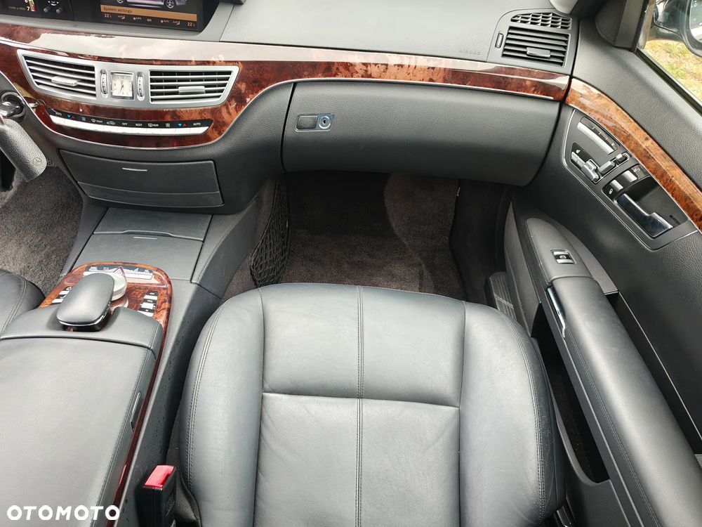 Mercedes-Benz Klasa S - 32